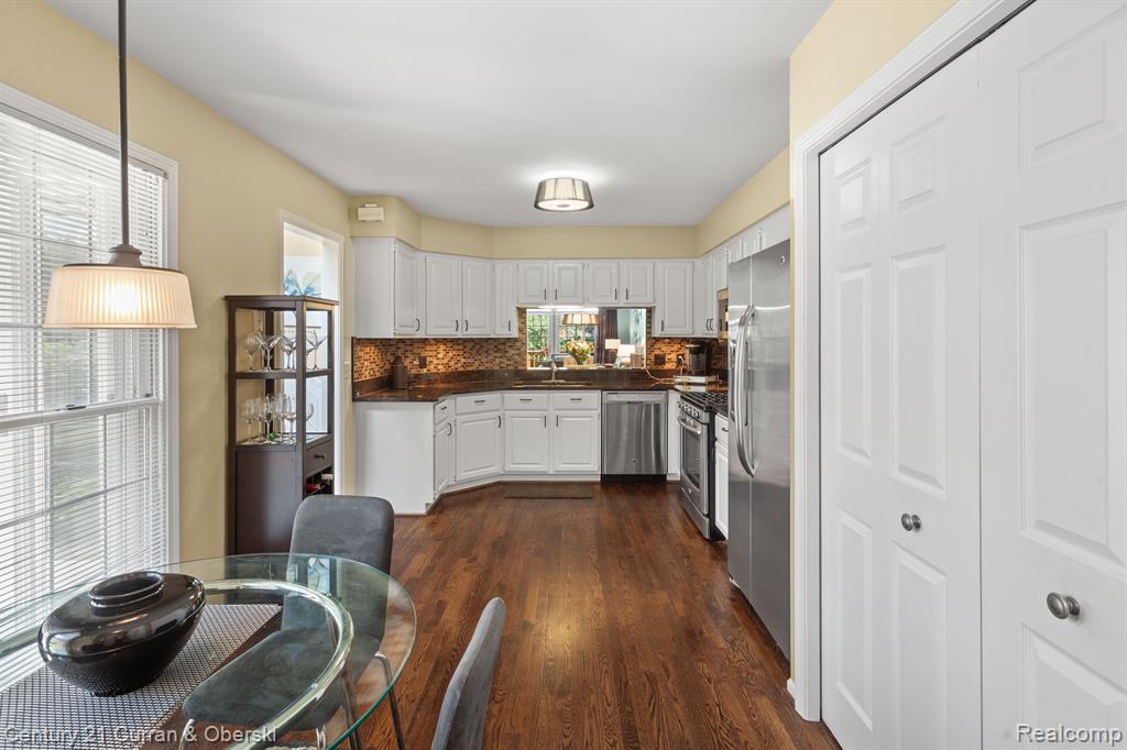 39566 VILLAGE RUN Drive, Northville, MI 48168 — Photo 17