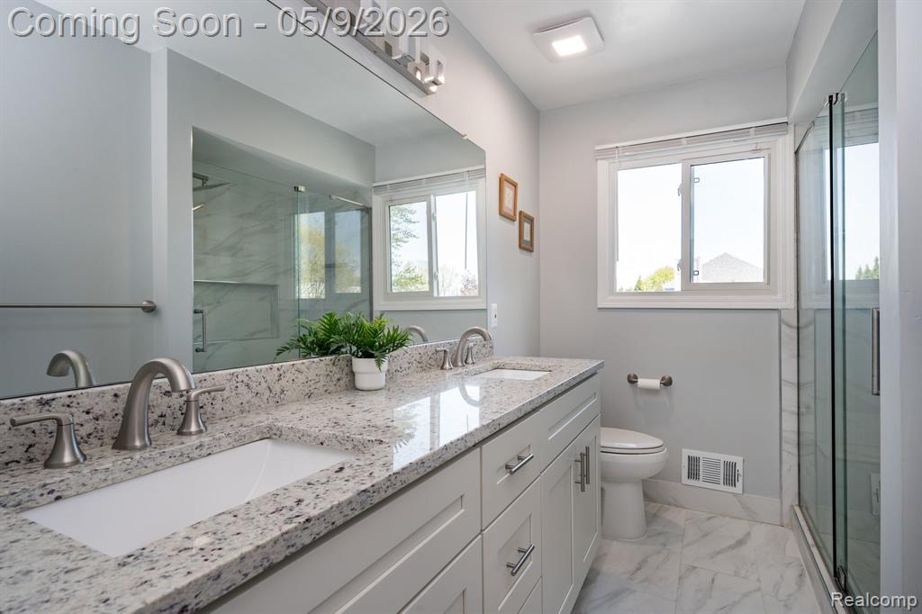 3862 Stone Haven Drive, Troy, MI 48084 — Photo 33