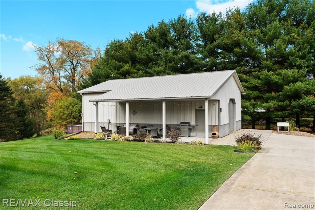 13947 Hearthstone Lane, Hartland, MI 48353 — Photo 37