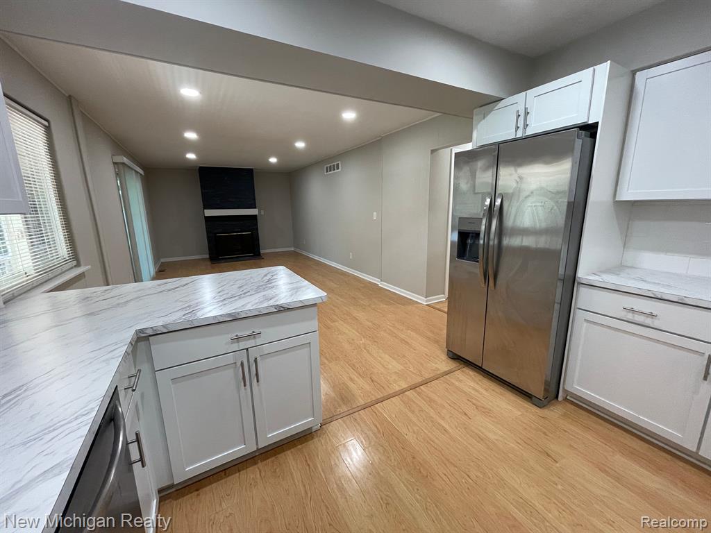 2427 CARRIAGE Way, Ypsilanti, MI 48197 — Photo 21