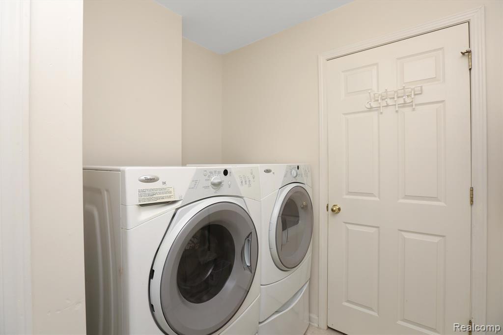 43250 DANIEL Drive, Van Buren, MI 48111 — Photo 17