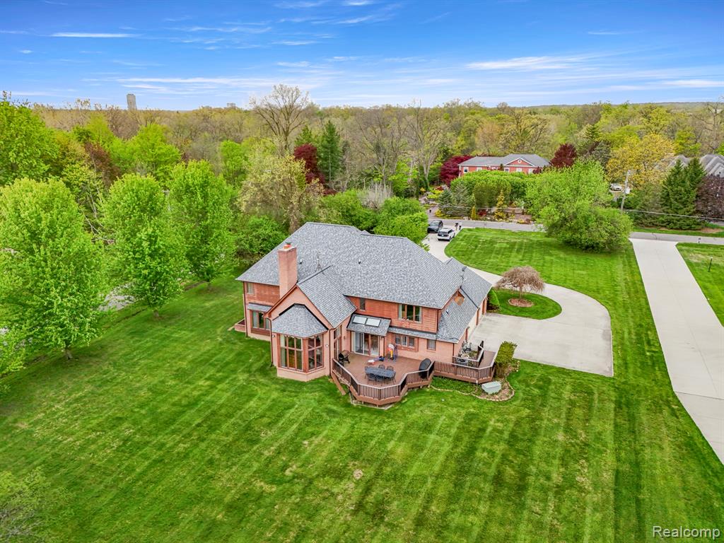 30060 Bristol Lane, Bingham Farms, MI 48025 — Photo 77