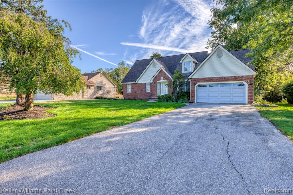 20838 Gill Road, Farmington Hills, MI 48335