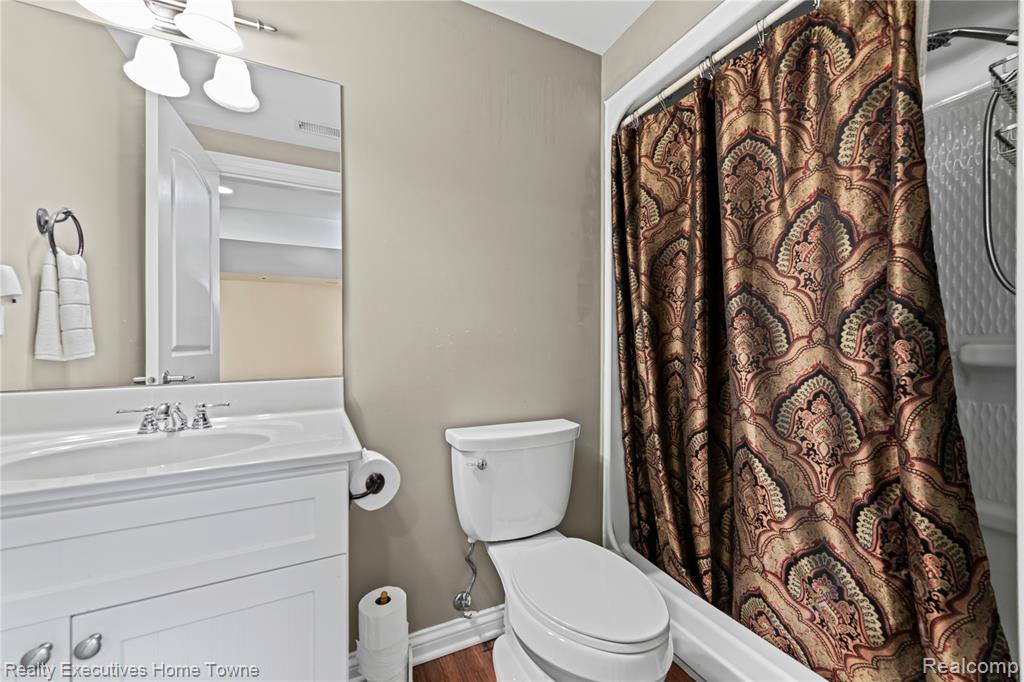 5802 Lakeshore Road, Fort Gratiot, MI 48059 — Photo 55