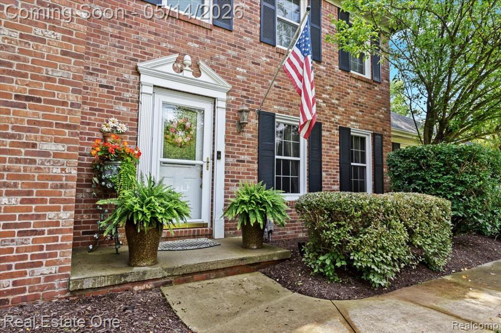 11163 Sand Crane Way, South Lyon, MI 48178 — Photo 3