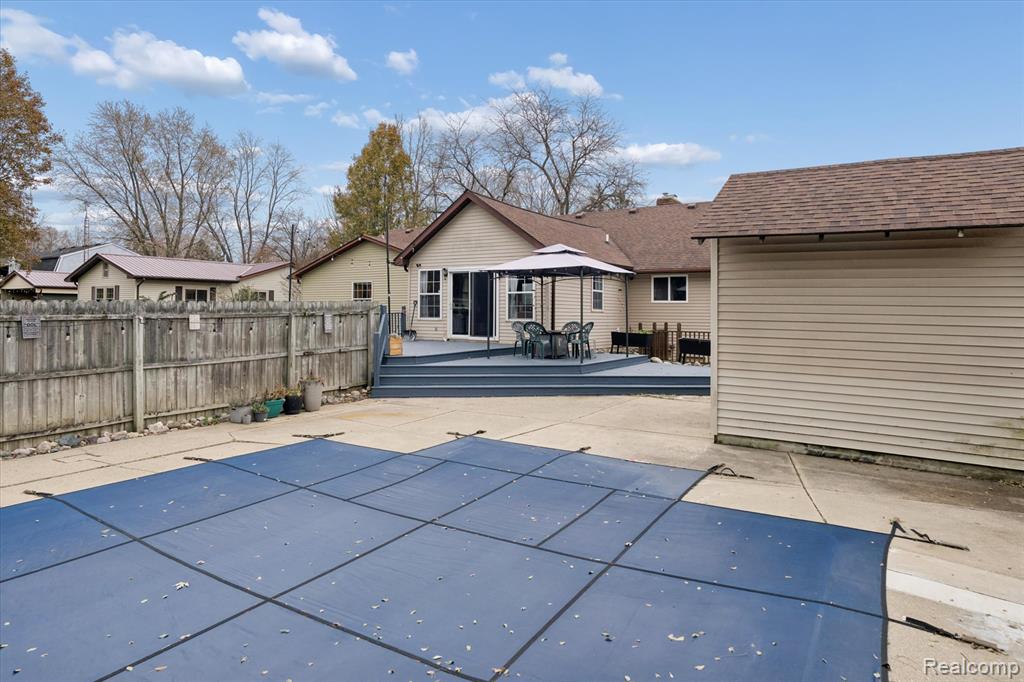 8474 Wesley Drive, Flushing, MI 48433 — Photo 57