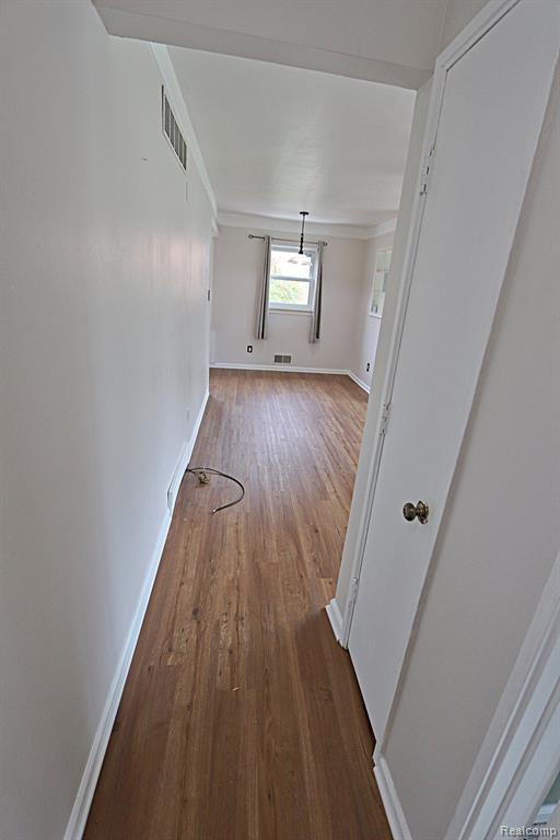 9929 DEERING Street, Livonia, MI 48150 — Photo 24