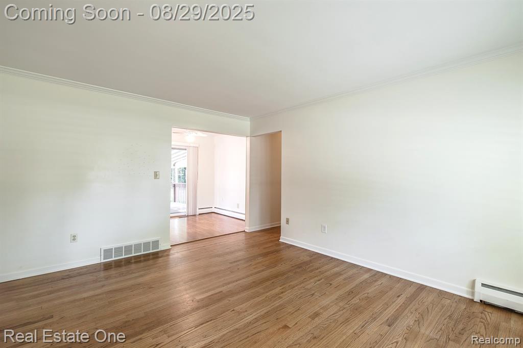 524 Elizabeth Street, Rochester, MI 48307 — Photo 5