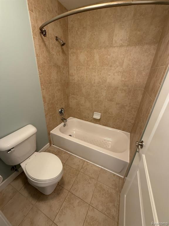 51124 Hallfield Street, Novi, MI — Photo 14