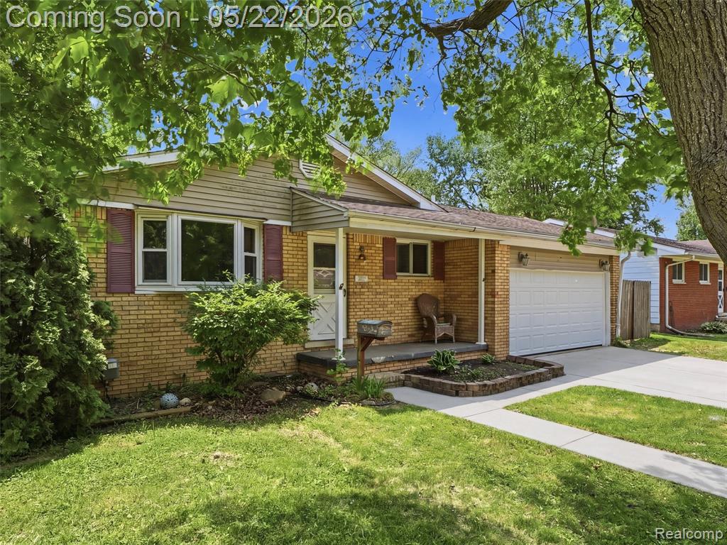 1295 1st Street, Lapeer, MI 48446 — Photo 2