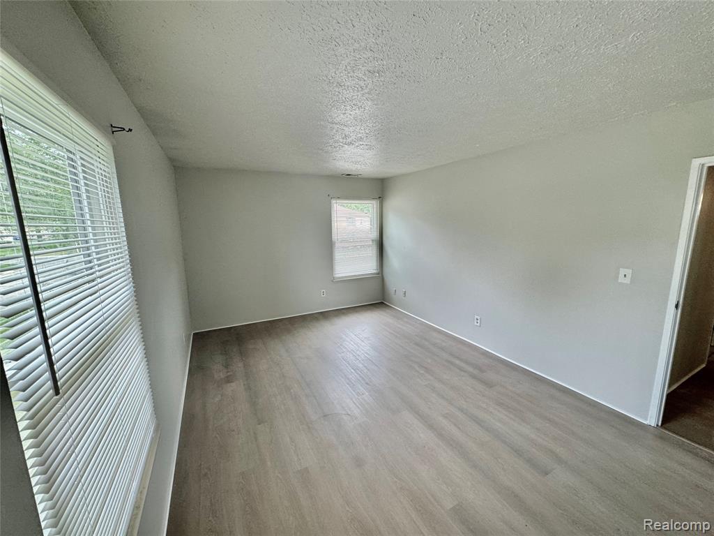 19536 NORTHRIDGE Drive, Northville, MI 48167 — Photo 12