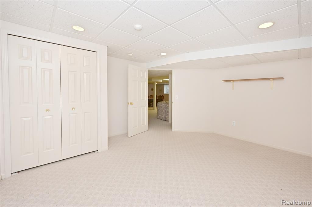 324 Cherry Hill Pointe Drive, 27, Canton, MI 48187 — Photo 35