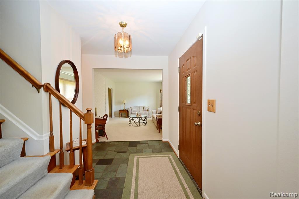 5888 Pentland Road, Bloomfield Hills, MI 48301 — Photo 4
