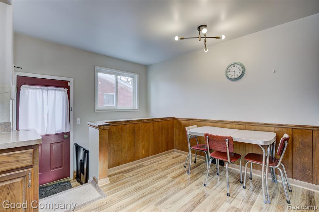 9062 SHANNON Drive, Sterling Heights, MI 48314 — Photo 12