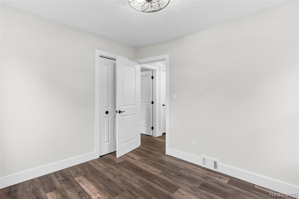 10681 Stratman Street, Detroit, MI 48224 — Photo 18