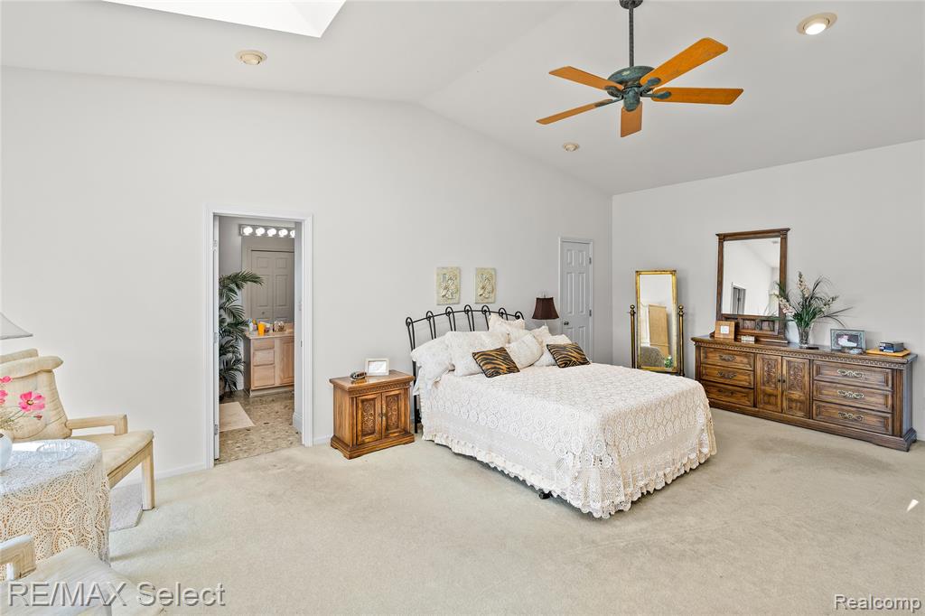 13154 Lake Shore Drive, Fenton, MI 48430 — Photo 31