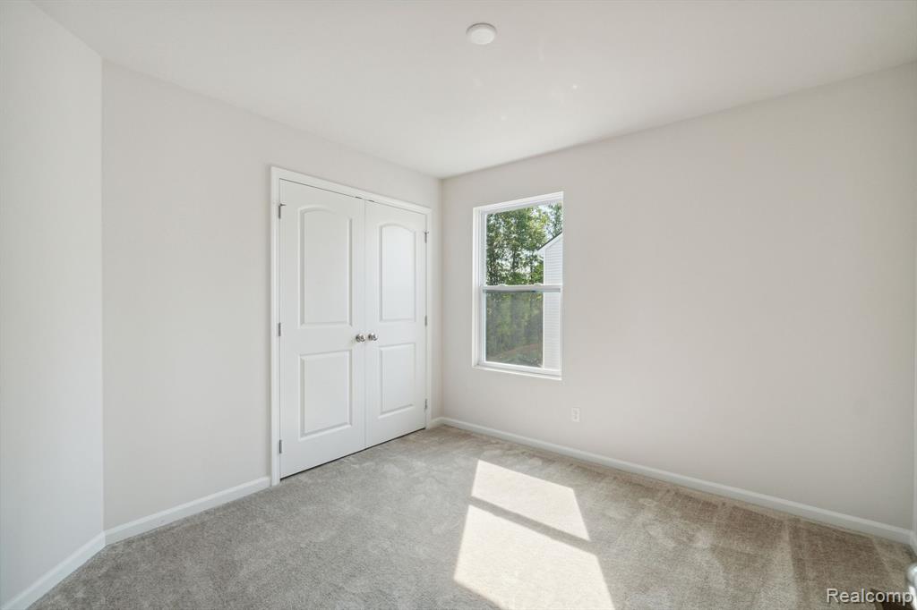 515 Cumberland Trail, Chelsea, MI 48118 — Photo 17
