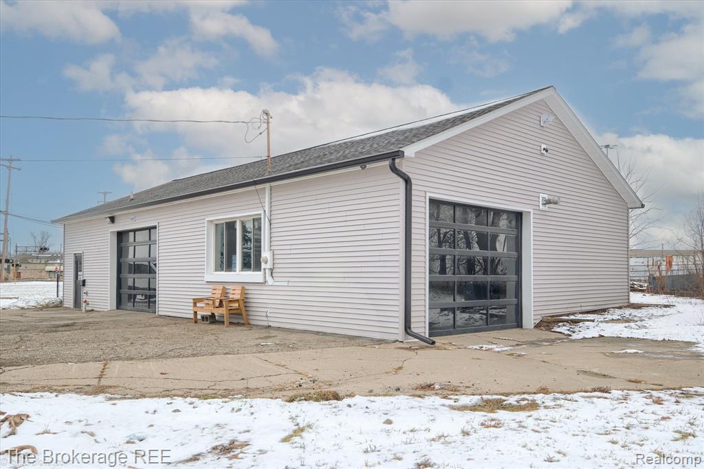 5482 Miller Road, Swartz Creek, MI 48473 — Photo 3