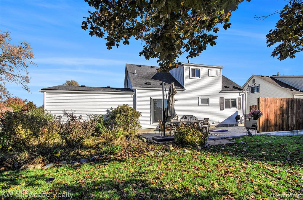 61375 Creekview Drive, South Lyon, MI 48178 — Photo 25