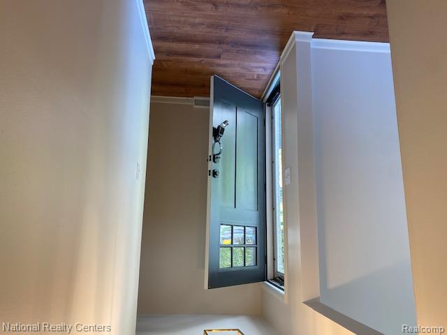 903 Roselawn Drive, Rochester, MI 48307 — Photo 3