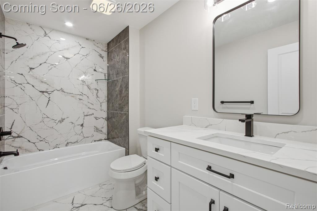 54319 Bradshaw Drive, New Baltimore, MI 48047 — Photo 24