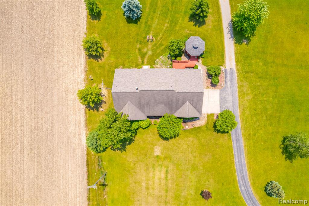 5562 Sheridan Line Road, Croswell, MI 48422 — Photo 10