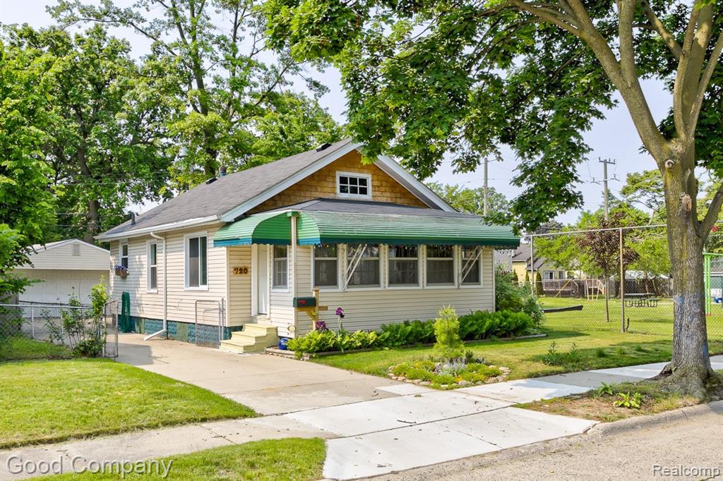 720 E Granet Avenue, Hazel Park, MI 48030 — Photo 42