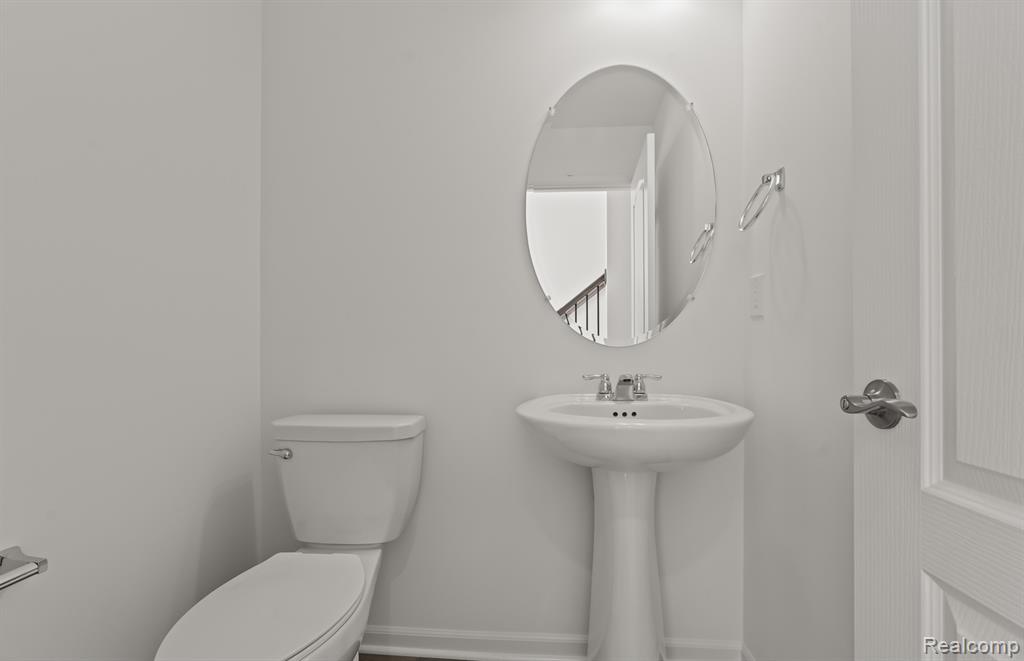 5570 East Spaniel Drive, Ann Arbor, MI 48108 — Photo 28