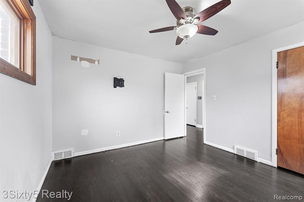 9914 FOX Avenue, Allen Park, MI 48101 — Photo 13