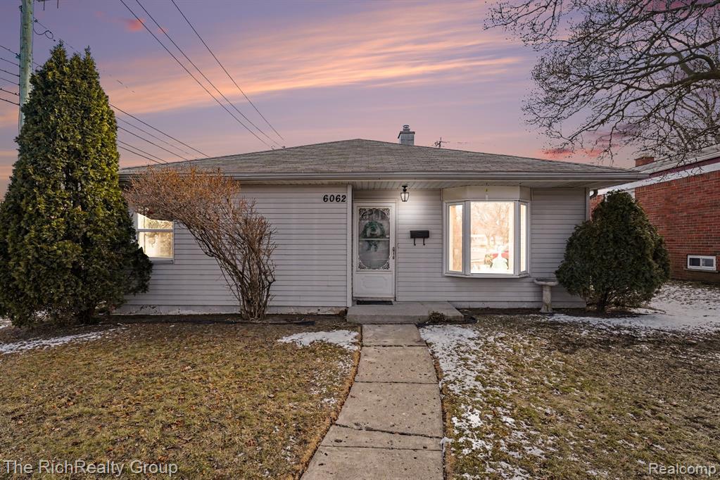 6062 Fenton Street, Dearborn Heights, MI 48127 — front exterior
