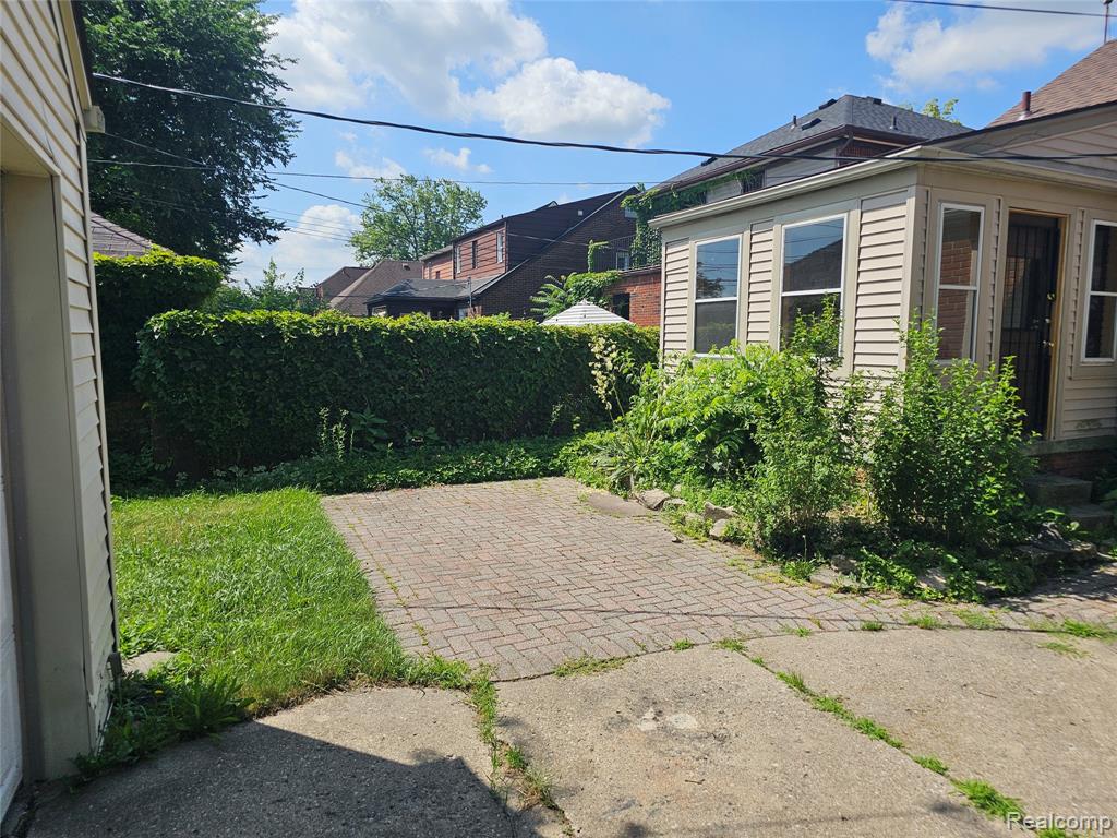 5240 Harvard Road, Detroit, MI 48224 — Photo 3