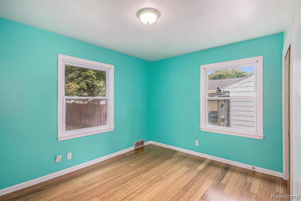 4172 Dallas Avenue, Holt, MI 48842 — Photo 10