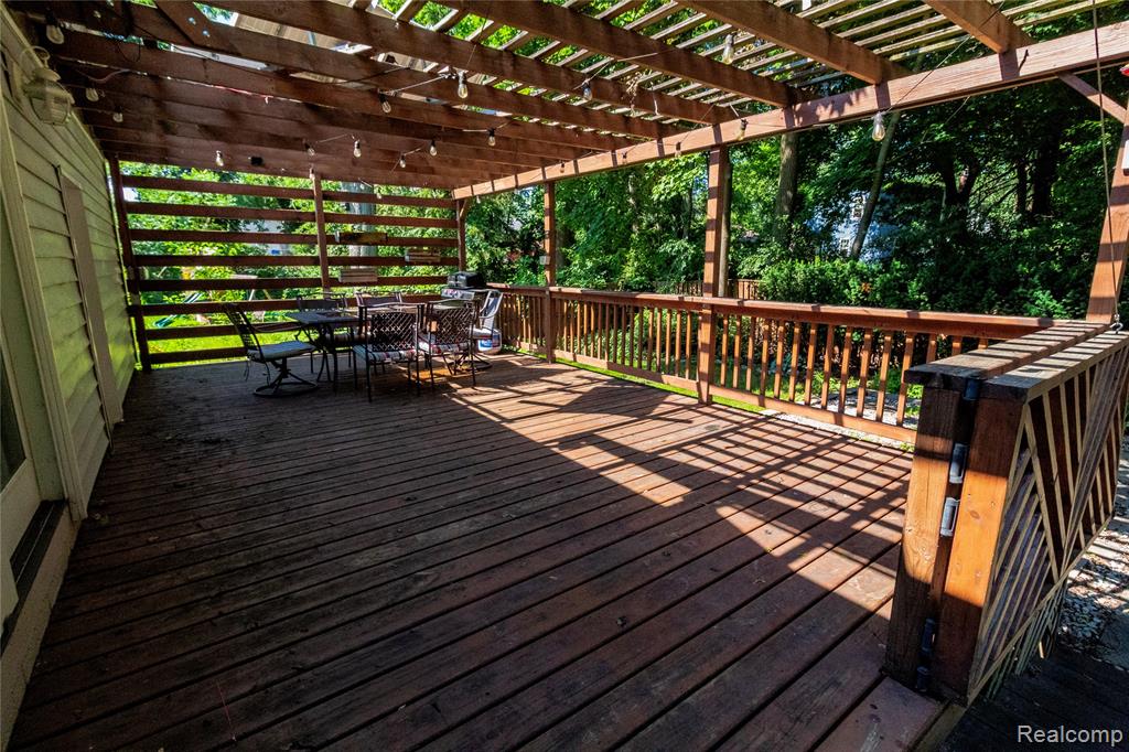 30 Brown Court, Midland, MI 48640 — Photo 41