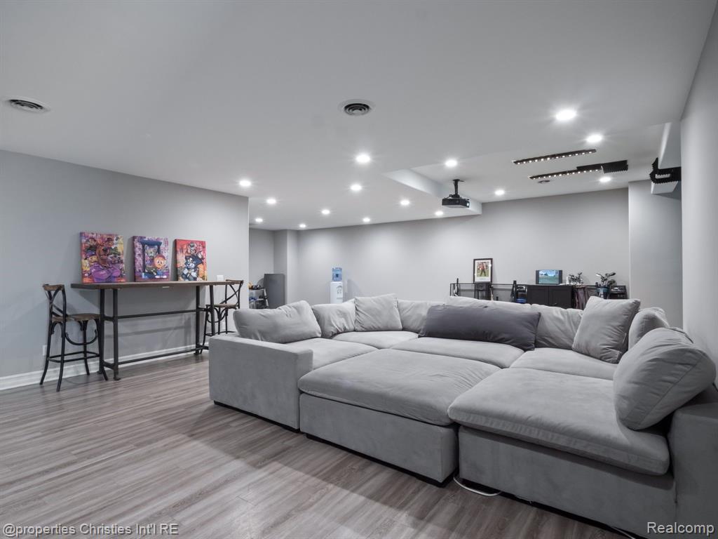 920 SOUTHDOWN Road, Bloomfield Hills, MI 48304 — Photo 55