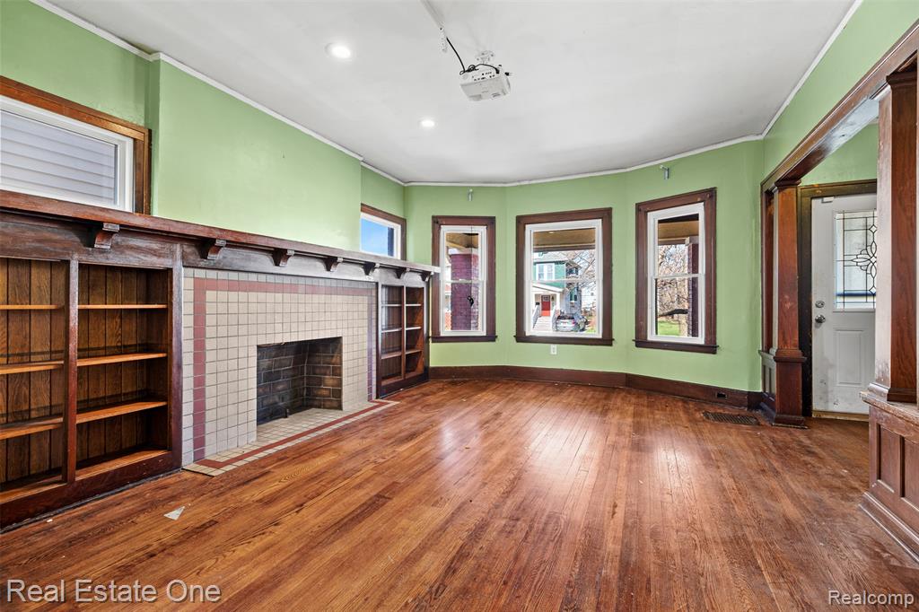 2965 FISCHER Street, Detroit, MI 48214 — Photo 8