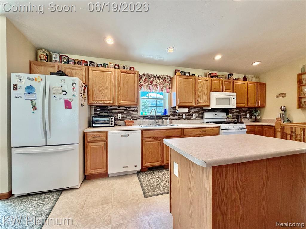 6069 Harris Road, Grant, MI 48032 — Photo 10