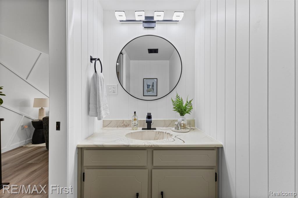 4905 Coventry Street, Royal Oak, MI 48073 — Photo 9