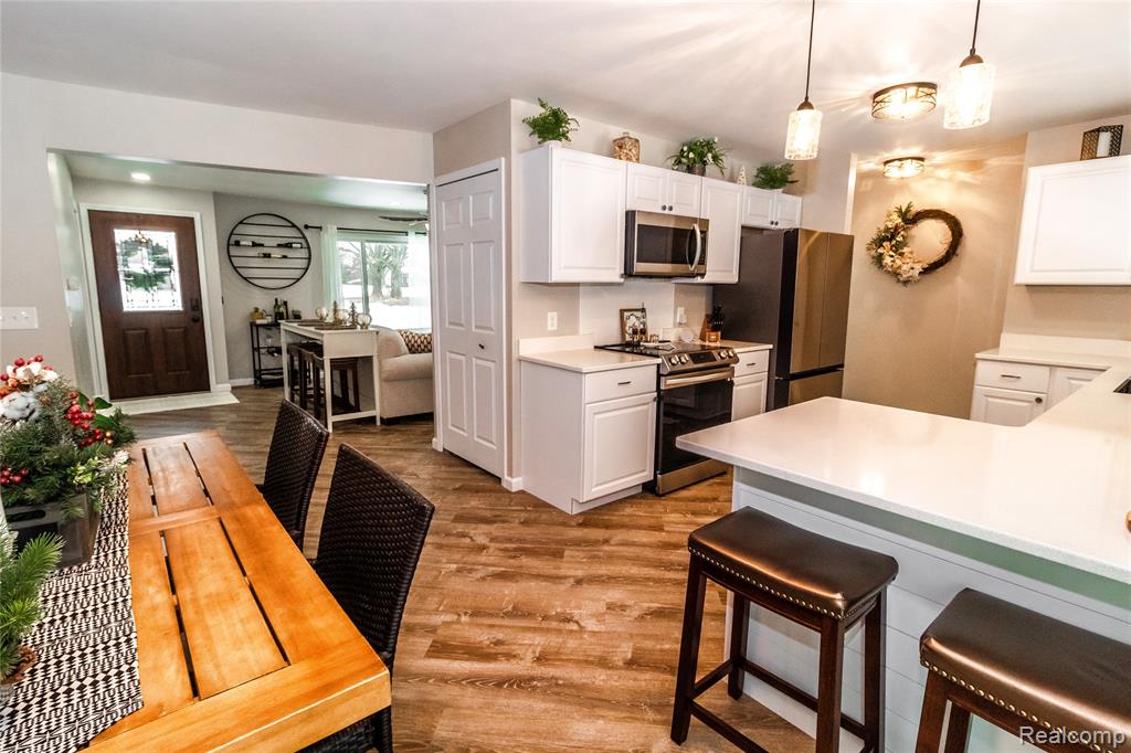 2238 Farnsworth Road, Lapeer, MI 48446 — Photo 8