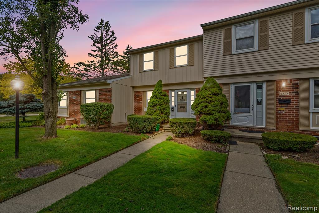 5768 Northfield Parkway, Troy, MI 48098 — front exterior