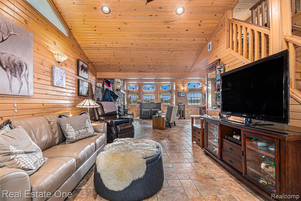 634 Dorbert Drive, Munith, MI 49259 — Photo 3