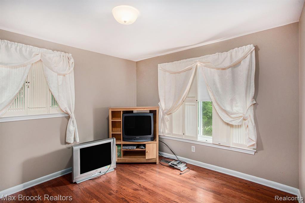 5622 Powder Horn Drive, West Bloomfield, MI — Photo 18