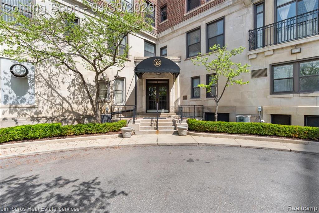 2900 E Jefferson Avenue, Detroit, MI 48207 — Photo 4
