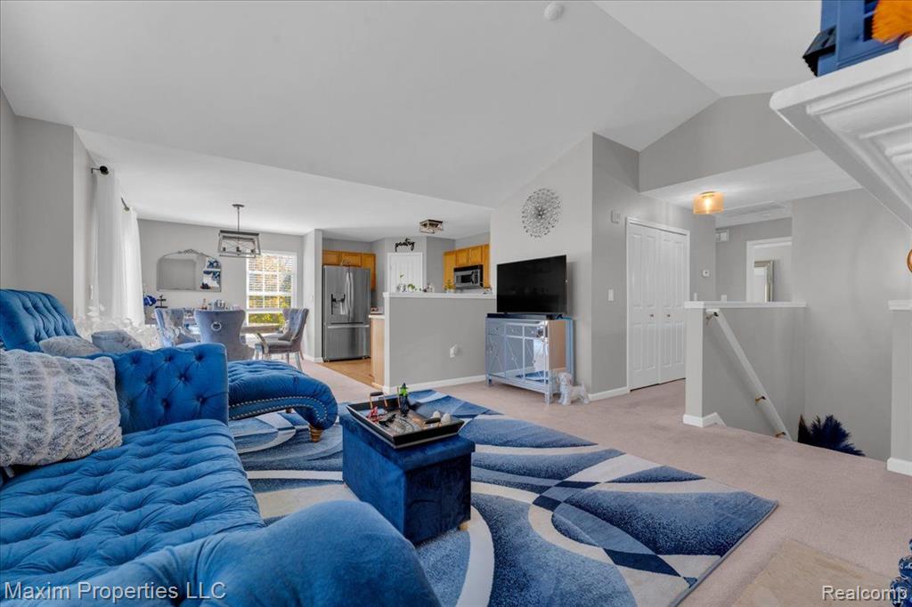 47456 PEMBROKE Drive, 60, Canton, MI 48188 — Photo 7