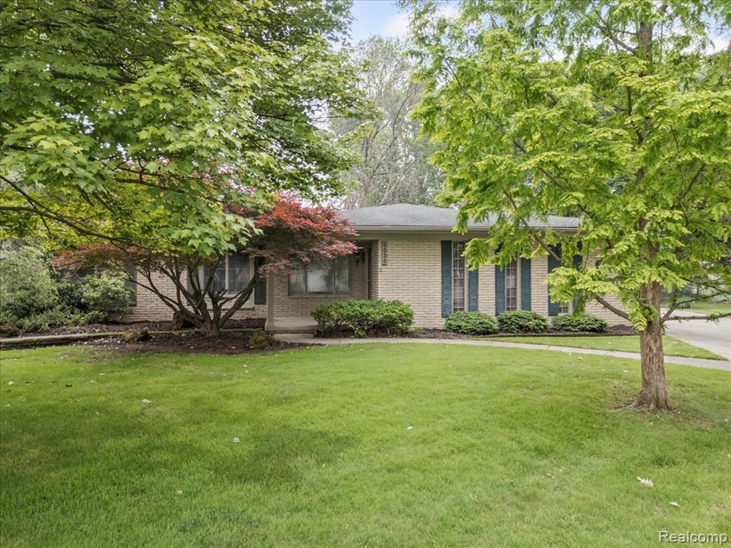 5538 Larkins Drive, Troy, MI 48085 — Photo 33