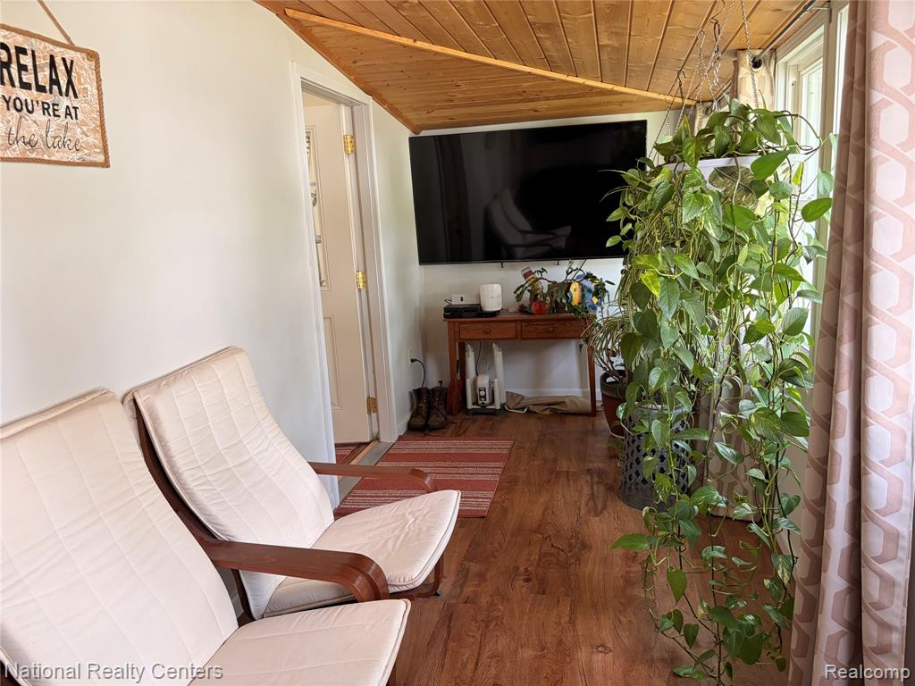 2025 Parkwood Court, Brooklyn, MI 49230 — Photo 23
