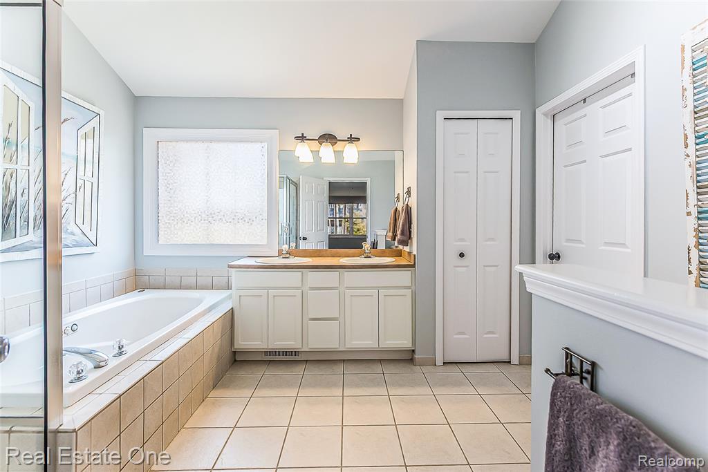4387 Emu Drive, Pinckney, MI 48169 — Photo 47
