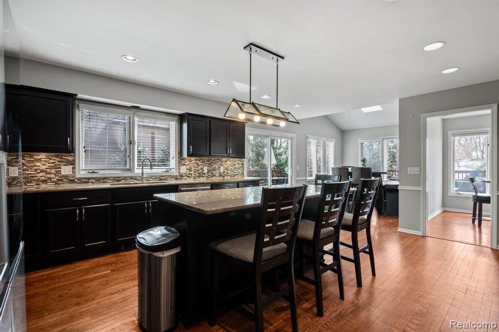 7111 Elder Court S, West Bloomfield, MI 48324 — Photo 14
