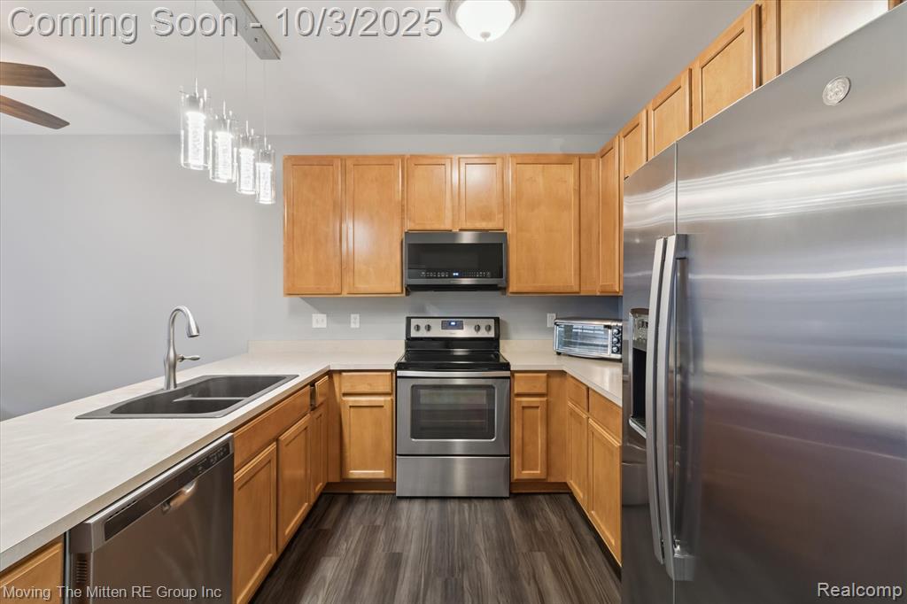 1106 Fountain View Circle, South Lyon, MI 48178 — Photo 11