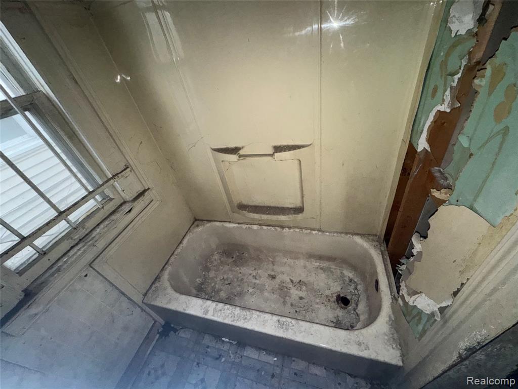 6463 Crane Street, Detroit, MI 48213 — Photo 21