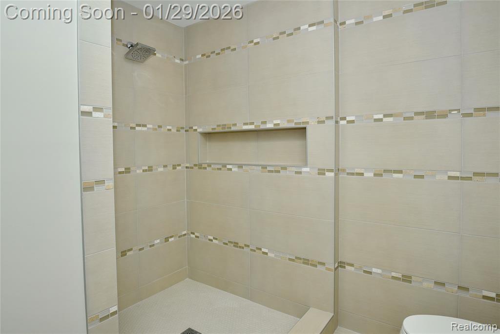 5255 KELLEN Lane, Bloomfield Hills, MI 48302 — Photo 19